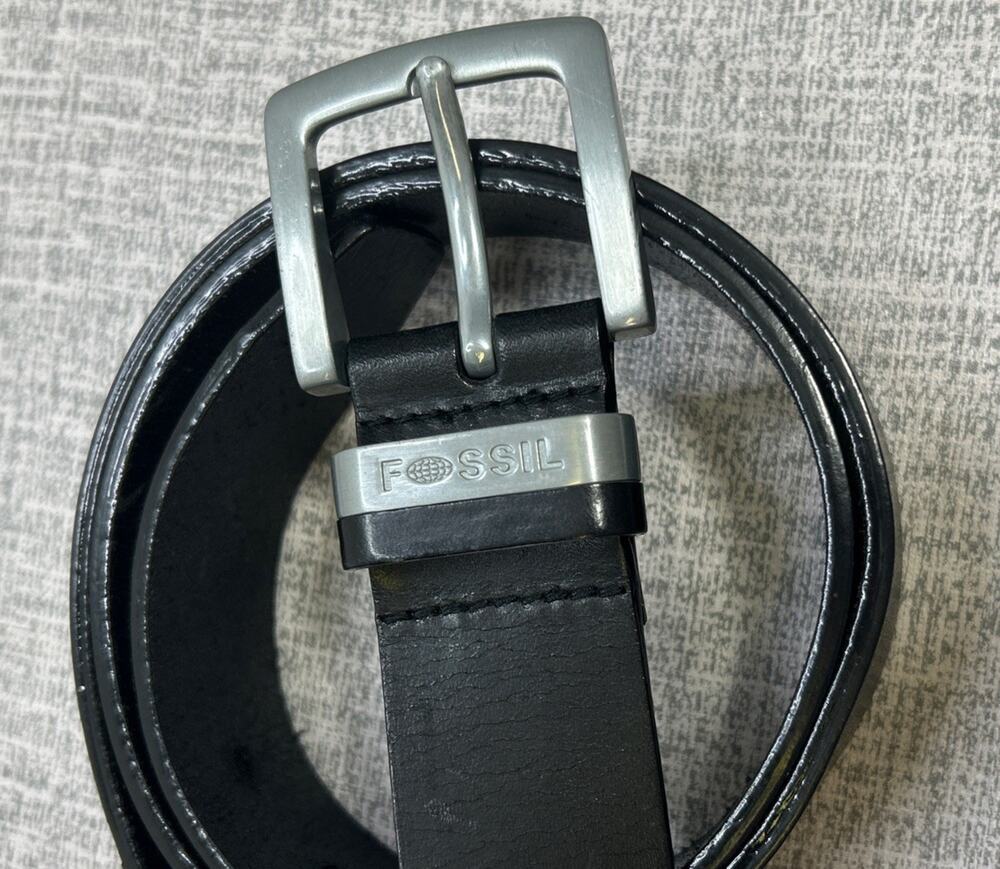 Men's Fossil Belt 36 Black Genuine Leather Classic 90/36 Silver Buckle Logo